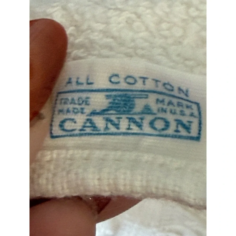Vintage Cannon Pink Floral Bath Towel With Fringe Cottage Grannycore